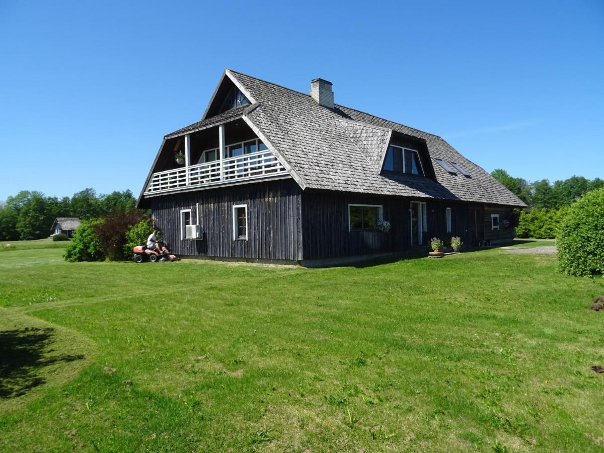 Tiiupesa Guest House Hellamaa  Экстерьер фото
