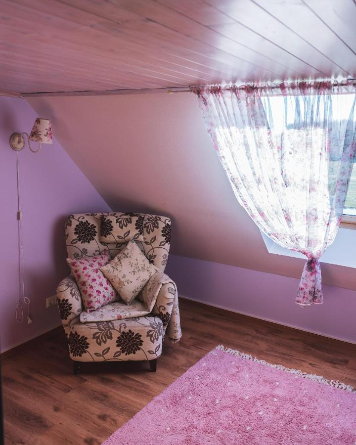 Tiiupesa Guest House Hellamaa  Экстерьер фото